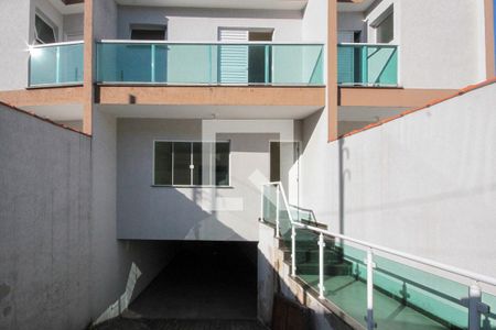 Casa à venda com 150m², 3 quartos e 4 vagas Casa à venda com 150m², 3 quartos e 4 vagasfrente