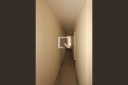 Casa à venda com 150m², 3 quartos e 4 vagas Casa à venda com 150m², 3 quartos e 4 vagasCorredor