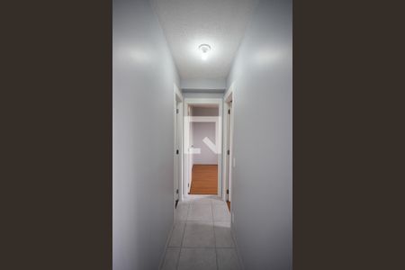 Corredor de apartamento para alugar com 2 quartos, 42m² em Parque Reboucas, São Paulo