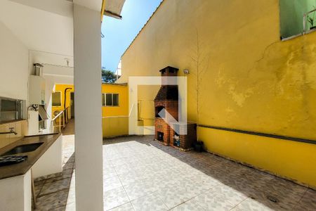 Casa à venda com 300m², 4 quartos e 3 vagas Casa à venda com 300m², 4 quartos e 3 vagasQuintal