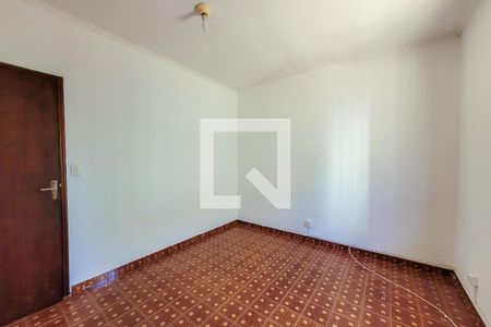 Casa à venda com 300m², 4 quartos e 3 vagas Casa à venda com 300m², 4 quartos e 3 vagasQuarto 2