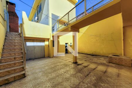 Casa à venda com 300m², 4 quartos e 3 vagas Casa à venda com 300m², 4 quartos e 3 vagasÁrea