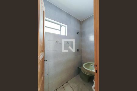 Casa à venda com 300m², 4 quartos e 3 vagas Casa à venda com 300m², 4 quartos e 3 vagasÁrea de Serviço