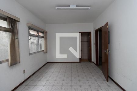 Casa à venda com 115m², 6 quartos e 1 vaga Casa à venda com 115m², 6 quartos e 1 vagaQuarto 4