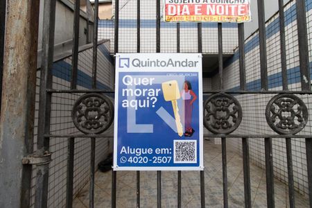 Casa à venda com 115m², 6 quartos e 1 vaga Casa à venda com 115m², 6 quartos e 1 vagaPlaca