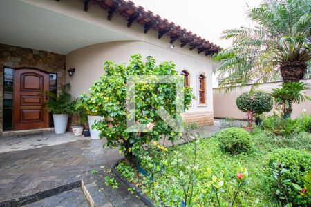 Casa para alugar com 270m², 3 quartos e 5 vagasJardim