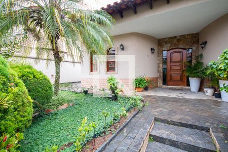 Casa para alugar com 270m², 3 quartos e 5 vagasJardim