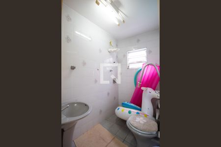 Casa para alugar com 270m², 3 quartos e 5 vagasBanheiro de serviço