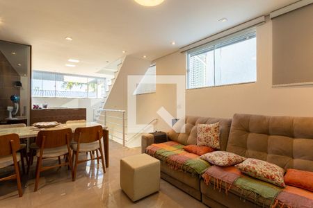 Sala de casa de condomínio à venda com 2 quartos, 120m² em Ipiranga, São Paulo
