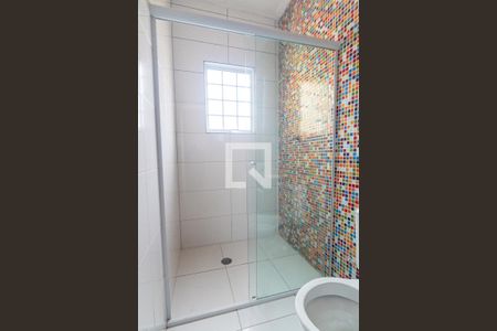 Casa para alugar com 100m², 2 quartos e 2 vagas Casa para alugar com 100m², 2 quartos e 2 vagasBanheiro da Suíte 1 Detalhe