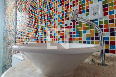 Casa para alugar com 100m², 2 quartos e 2 vagas Casa para alugar com 100m², 2 quartos e 2 vagasBanheiro da Suíte 1 Detalhe