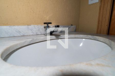 Casa para alugar com 100m², 2 quartos e 2 vagas Casa para alugar com 100m², 2 quartos e 2 vagasLavabo Detalhe