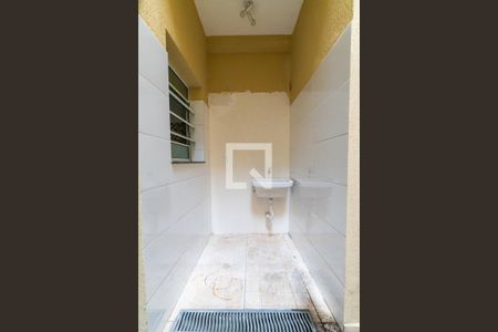 Casa para alugar com 100m², 2 quartos e 2 vagas Casa para alugar com 100m², 2 quartos e 2 vagasLavanderia