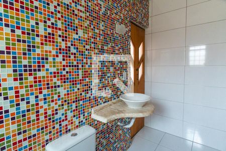 Casa para alugar com 100m², 2 quartos e 2 vagas Casa para alugar com 100m², 2 quartos e 2 vagasBanheiro da Suíte 1