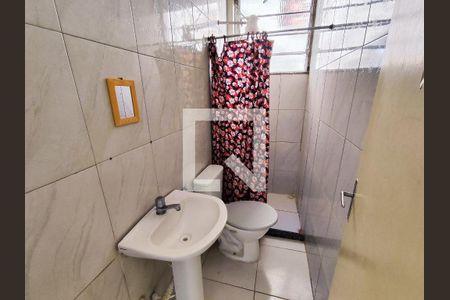 Casa para alugar com 75m², 3 quartos e 1 vaga Casa para alugar com 75m², 3 quartos e 1 vagaBanheiro