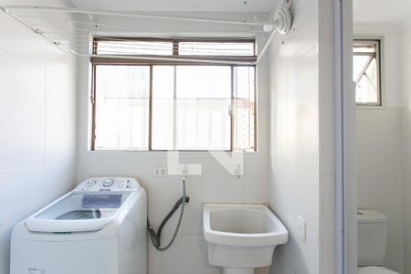 Apartamento para alugar com 68m², 3 quartos e 1 vagaÁrea de Serviço