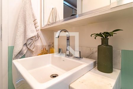 Apartamento para alugar com 67m², 2 quartos e 1 vaga Apartamento para alugar com 67m², 2 quartos e 1 vagaBanheiro do Quarto 1