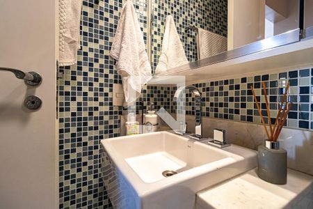 Apartamento para alugar com 67m², 2 quartos e 1 vaga Apartamento para alugar com 67m², 2 quartos e 1 vagaBanheiro Social