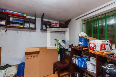 Casa à venda com 280m², 6 quartos e 2 vagas Casa à venda com 280m², 6 quartos e 2 vagasQuarto 5