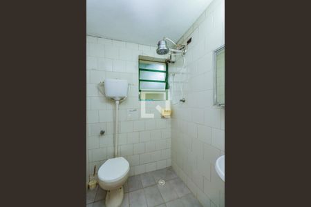 Casa à venda com 280m², 6 quartos e 2 vagas Casa à venda com 280m², 6 quartos e 2 vagasBanheiro 2