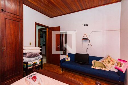 Casa à venda com 280m², 6 quartos e 2 vagas Casa à venda com 280m², 6 quartos e 2 vagasQuarto 1
