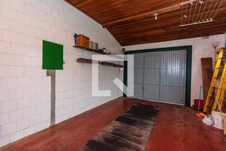 Casa à venda com 280m², 6 quartos e 2 vagas Casa à venda com 280m², 6 quartos e 2 vagasGaragem