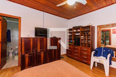 Casa à venda com 280m², 6 quartos e 2 vagas Casa à venda com 280m², 6 quartos e 2 vagasSuíte