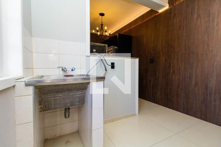 Casa à venda com 450m², 6 quartos e 8 vagas Casa à venda com 450m², 6 quartos e 8 vagasCozinha