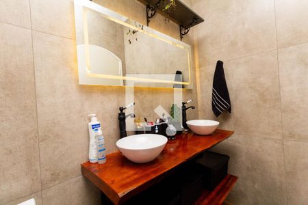 Casa à venda com 450m², 6 quartos e 8 vagas Casa à venda com 450m², 6 quartos e 8 vagasBanheiro 3 - suíte