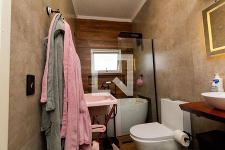 Casa à venda com 450m², 6 quartos e 8 vagas Casa à venda com 450m², 6 quartos e 8 vagasBanheiro 3 - suíte