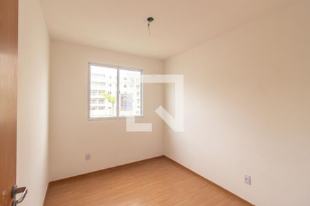 Quarto 1 de apartamento para alugar com 2 quartos, 42m² em Inhoaíba, Rio de Janeiro