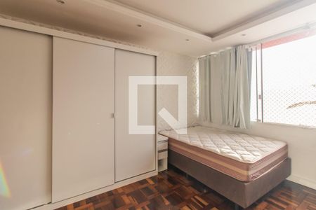 Sala/Quarto de kitnet/studio à venda com 1 quarto, 30m² em Centro Histórico, Porto Alegre