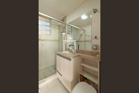 Banheiro de kitnet/studio à venda com 1 quarto, 30m² em Centro Histórico, Porto Alegre