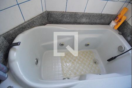 Casa à venda com 200m², 3 quartos e 3 vagasBanheiro Suíte