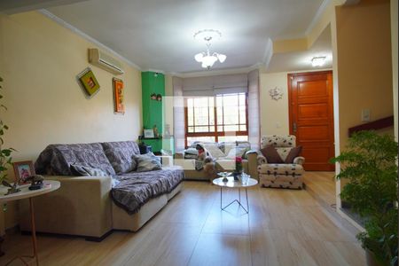 Sala de casa à venda com 3 quartos, 200m² em Protásio Alves, Porto Alegre