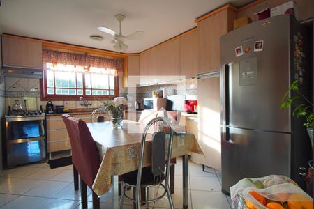 Cozinha de casa à venda com 3 quartos, 200m² em Protásio Alves, Porto Alegre