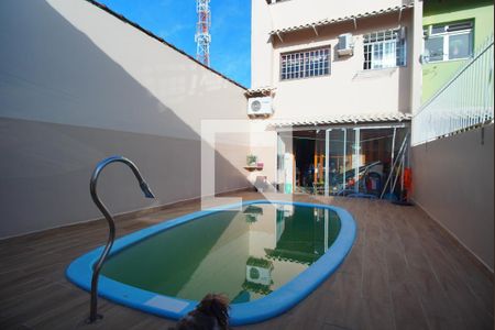 Casa à venda com 200m², 3 quartos e 3 vagasPátio fundos