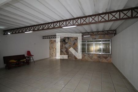 Casa à venda com 115m², 2 quartos e 4 vagasGaragem