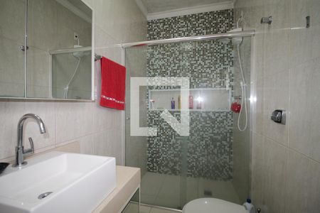 Casa à venda com 115m², 2 quartos e 4 vagasBanheiro da Suíte 1