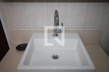 Casa à venda com 115m², 2 quartos e 4 vagasBanheiro da Suíte 1