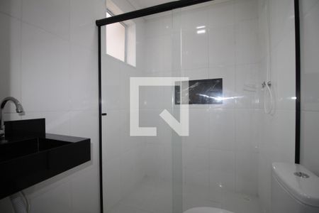 Casa à venda com 115m², 2 quartos e 4 vagasBanheiro da Suíte 2