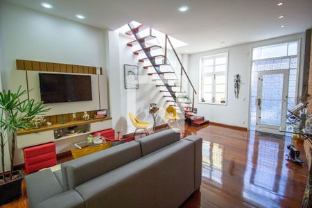 sala de casa para alugar com 2 quartos, 100m² em Santa Teresa, Rio de Janeiro