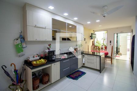 Casa para alugar com 100m², 2 quartos e sem vaga Casa para alugar com 100m², 2 quartos e sem vagaCozinha