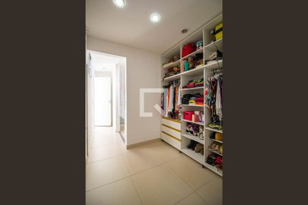 Casa para alugar com 100m², 2 quartos e sem vaga Casa para alugar com 100m², 2 quartos e sem vagaCloset da suíte