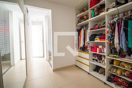 Casa para alugar com 100m², 2 quartos e sem vaga Casa para alugar com 100m², 2 quartos e sem vagaCloset da suíte