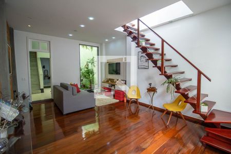 Sala de casa para alugar com 2 quartos, 100m² em Santa Teresa, Rio de Janeiro