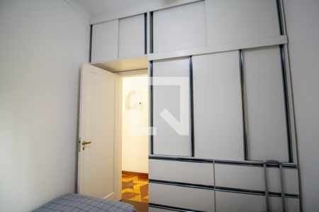 Casa para alugar com 100m², 2 quartos e sem vaga Casa para alugar com 100m², 2 quartos e sem vagaArmários Quarto 2