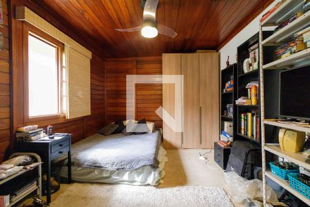 Casa de condomínio à venda com 160m², 4 quartos e 2 vagasSuíte 2