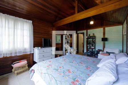 Casa de condomínio à venda com 160m², 4 quartos e 2 vagasSuite 1