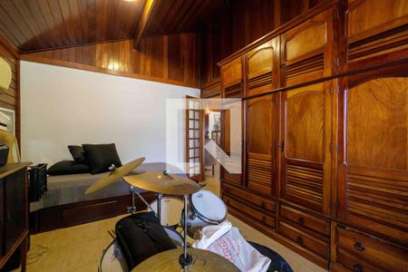 Casa de condomínio à venda com 160m², 4 quartos e 2 vagasQuarto 1